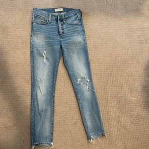 Madewell 9” high rise skinny, step hem size 25